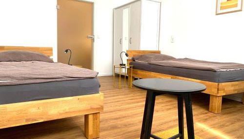 Alles komplett - 2 Schlafzimmer, große Küche, Bad - Foto 2