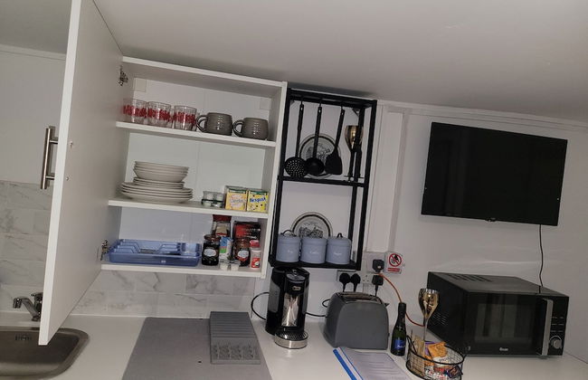 Hidden Treasure- 2 Beds Sleeps 3 Gillingham - Foto 10