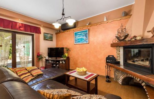 2 Bedroom Gorgeous Home In Veli Brgud - Photo 4