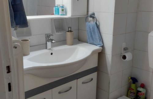 Luminosa apt with private parking - Foto 9