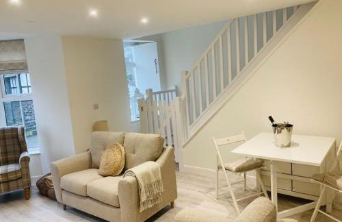 The Bluebell Porthmadog - Photo 4