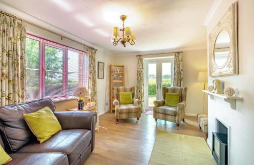 2 Bed in Langham oc-1539 - Photo 2