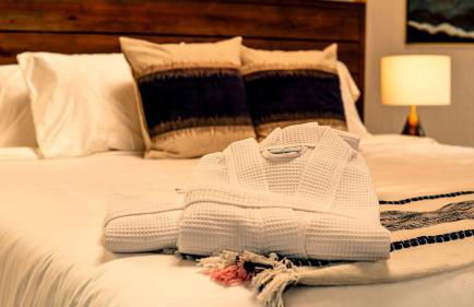 Deluxe Yurt Rental Ideal for Glamping near Austin - Foto 7