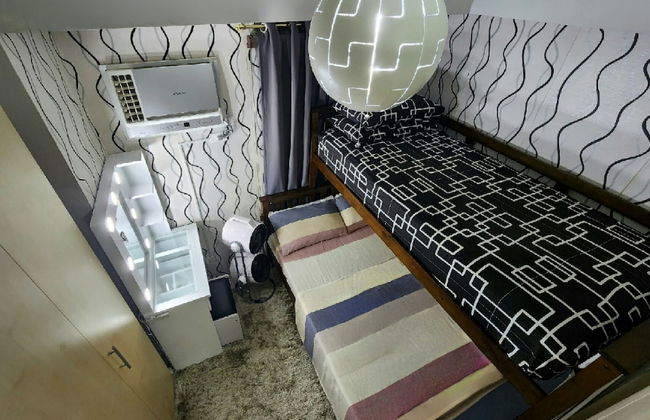 High-Tech Studio at Grass Residences -2 persons only, Quezon City - Foto 5