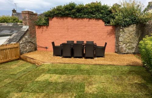 Charming St Davids Cottage with Cathedral Views - Photo 12