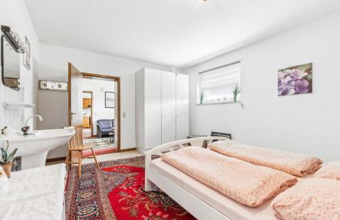 2 Bedroom Nice Apartment In Hildfeld - Photo 17