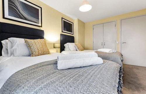 Central MK 2-Bed, Ideal for Work Stays - Foto 6