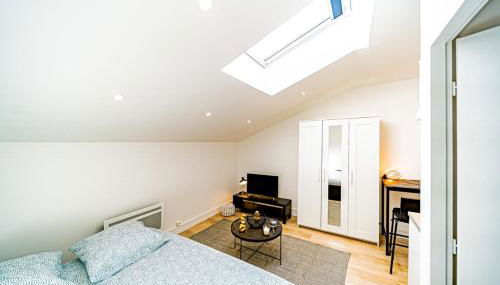 Le Palo Alto - Joli studio - wifi inclus - Foto 4, wardrobe