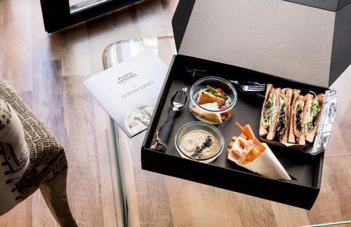 Puerta Catedral Suites - Photo 31