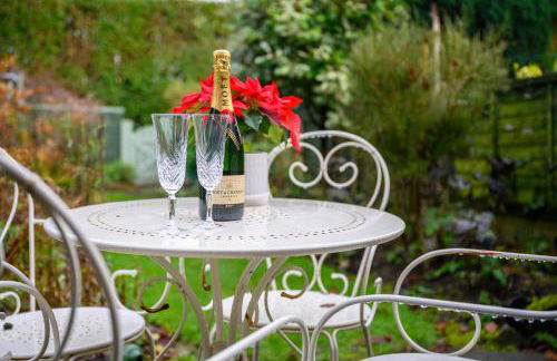 12 min to Airport - Free parking - Foto 26