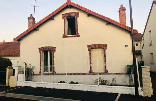 Orleans - Fleury Les Aubrais - gare SNCF - Photo 17