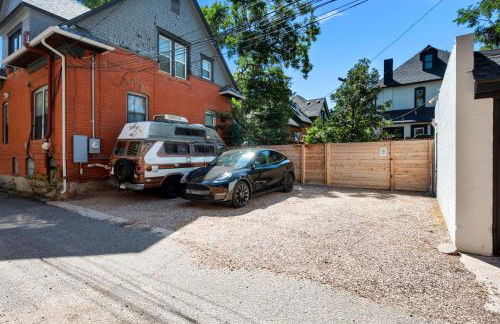 Broadway Dog-Friendly Loft with Parking - Foto 25