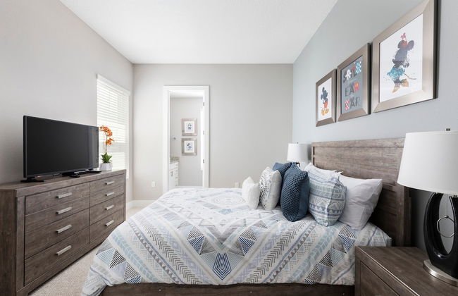 4 BR 4 BA Hidden Gem Min Disney 1804ft - Foto 11