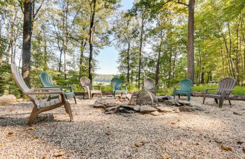 History, Hikes and Fireside Nights Fayetteville Gem - Foto 2