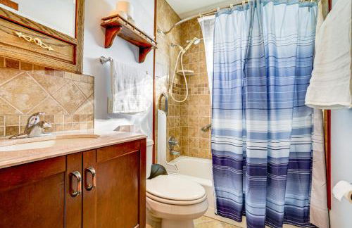 12 Mi to St Paul Pet-Friendly Home with Backyard - Photo 14