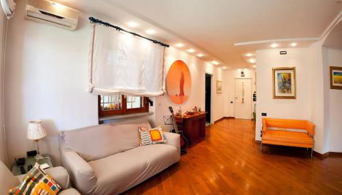 Villa Regina Home - 120sqm, 3 bedrooms, 1 free parking spot - Photo 2