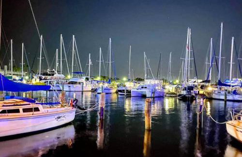 Sunshine-Shopping-Dining In the heart of Downtown - Foto 25