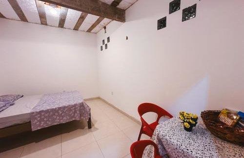 Suítes Guarapari poucos passos do mar - Foto 7