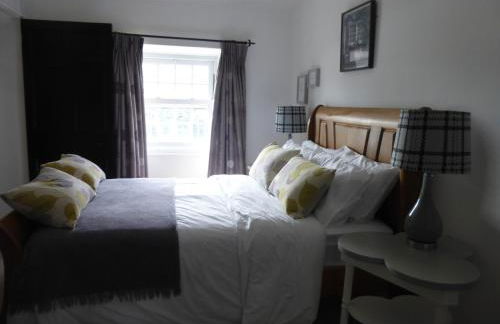 8 Willow Street - Photo 36