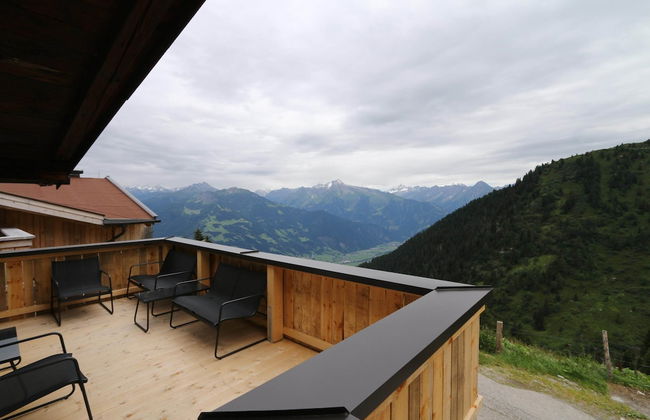 New Holiday Home on the Alm With Terrace and Balcony - Foto 24