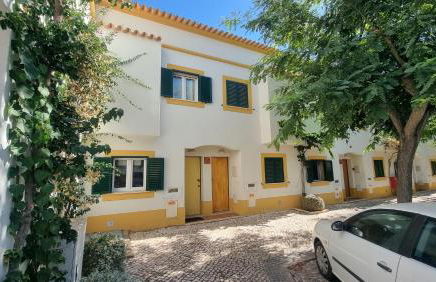 Casa Amarela - Foto 1