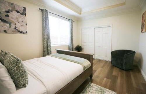 5 BR/5 BA Getaway with a View - Foto 19