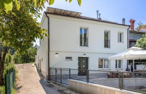 1 Bedroom Nice Home In Lukezi - Foto 1