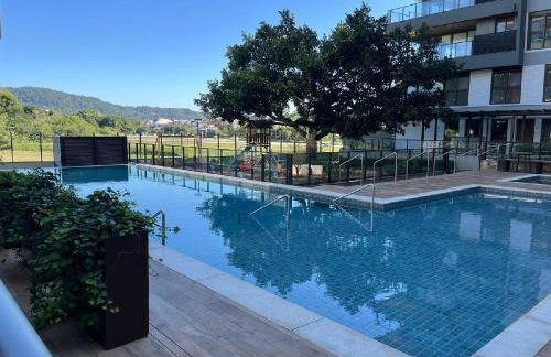 Apartamento moderno com 2 quartos, a 800m da praia Jurerê Internacional - Foto 10