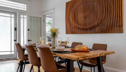 Symphony at The Key - 7BR Mansion , 1mi to UF & DT - Photo 3