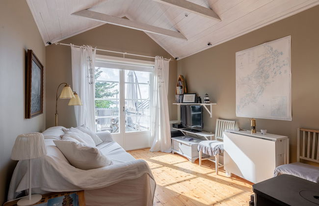 Vaxholm Harbour Bed and Experiences - Photo 9