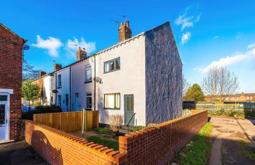 Spacious 2-Bedroom House near Wakefield Centre and Train Station with Free Parking, Ideal for Contractors & Long Stays - NordStay - Foto 11