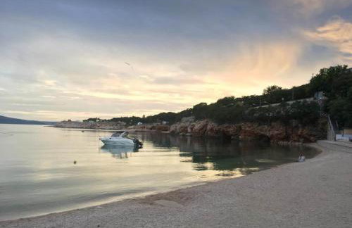 Moderan apartman u blizini mora - Foto 15