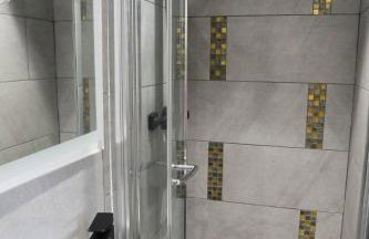 Modern 4 BR flat with 4 ensuites in central Reading - Photo 15