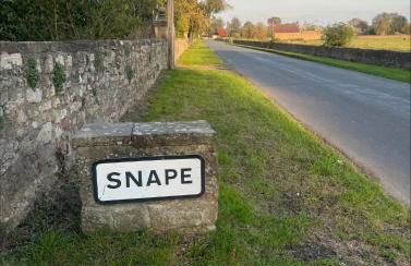 Parr Cottage at Snape Castle Mews - Foto 14