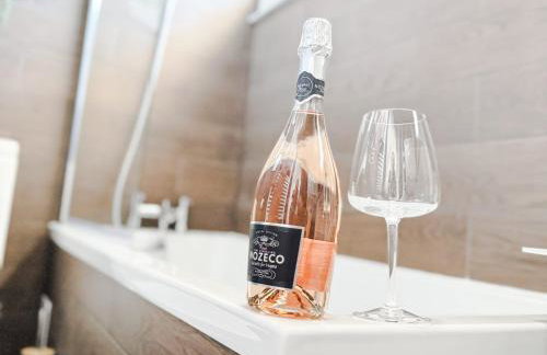 Luxury Nest 10 Guests Free Parking Middlesbrough - Photo 9