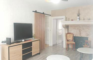 chez Émile côté face maison entière, 3 chambres, 2 salles de bains,jardin et terrasse - Foto 3