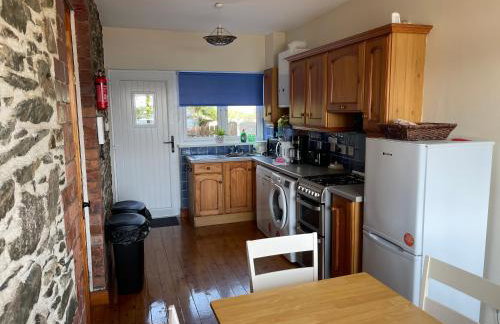 Lovely apartment overlooking the harbour and bay - Photo 17