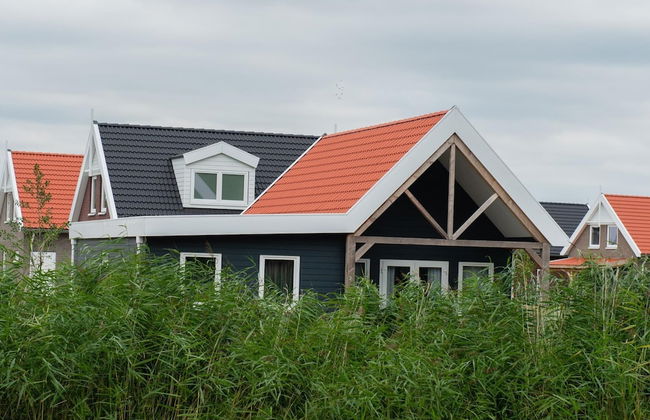 Quiet Lakeside Escape for Four - Foto 1