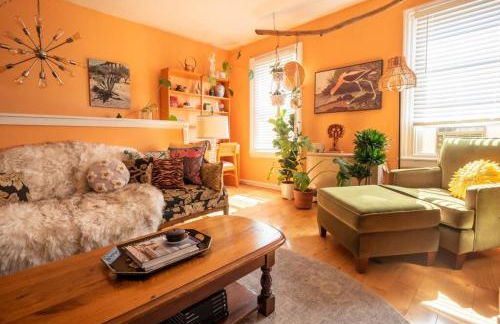 Postmodern Penthouse 1 Min Walk Dining and Shops - Photo 13