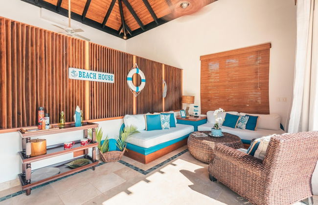 Bungallow With Private Backyard and Pool - Foto 15