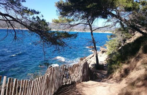 VillaCadière Vue Mer et Vignes Piscine à débordement - Foto 14