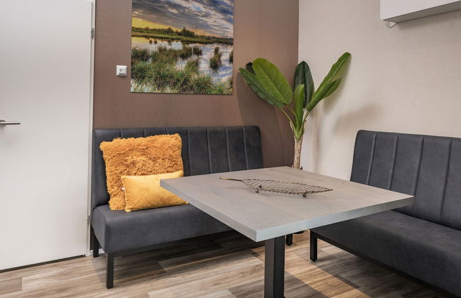 Chalet With Private Jetty - Photo 6