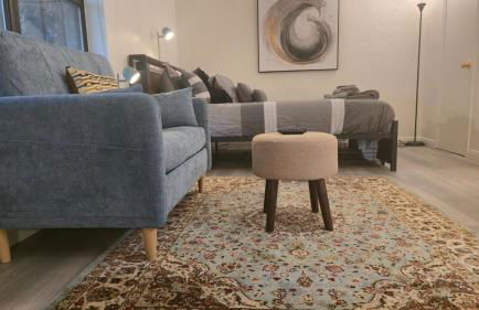 Cozy Comfy and Peaceful Oasis Getaway with Porch - Photo 17