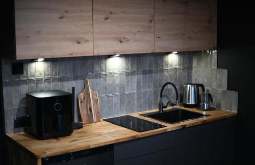 Czarne Domki Krempna z prywatnym jacuzzi - Foto 14