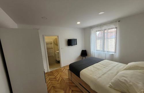 The Setting Sun - Photo 18