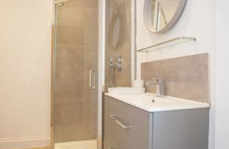 Lovely 3-Bedroom Apartment with Stunning Sea Views - Foto 20