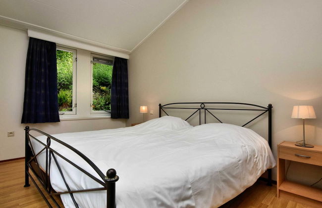 Chalet in Odeigne With Private Pool & Sauna - Photo 5