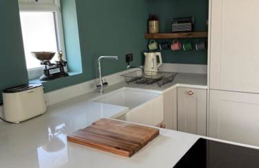 Brand New Stylish Converted Coach House in Cardiff - Foto 12