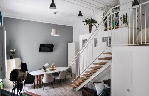 Deluxe Artistic Loft - Photo 33