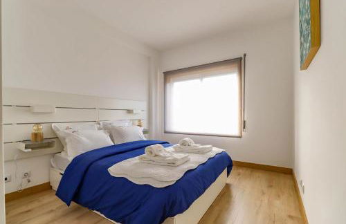 Flor do Mar - Spacious Apartment with Balcony - Foto 14